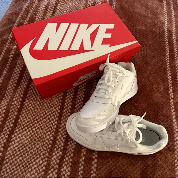 NIKE WMNS NIKE EBERNON LOW - Picture 9 of 13